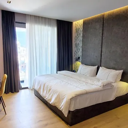 Starlight Hotel 4*