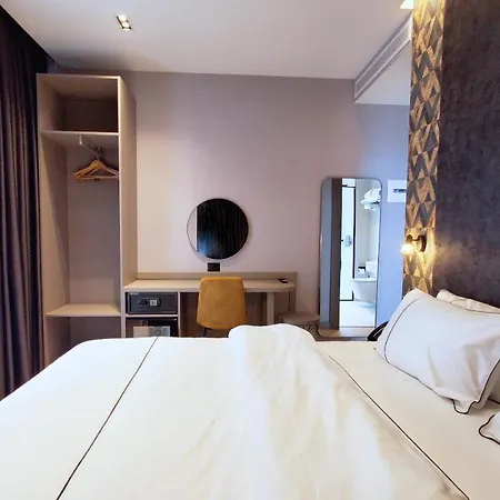 Starlight Hotel Tirana