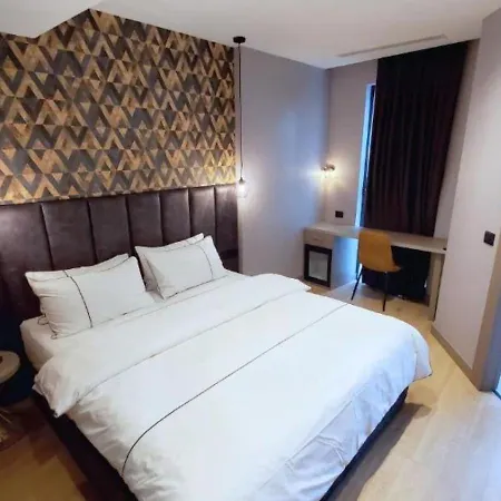 Starlight Hotel 4*